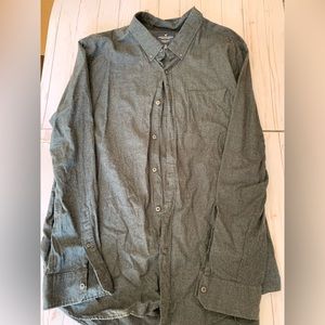 American Eagle Button Down